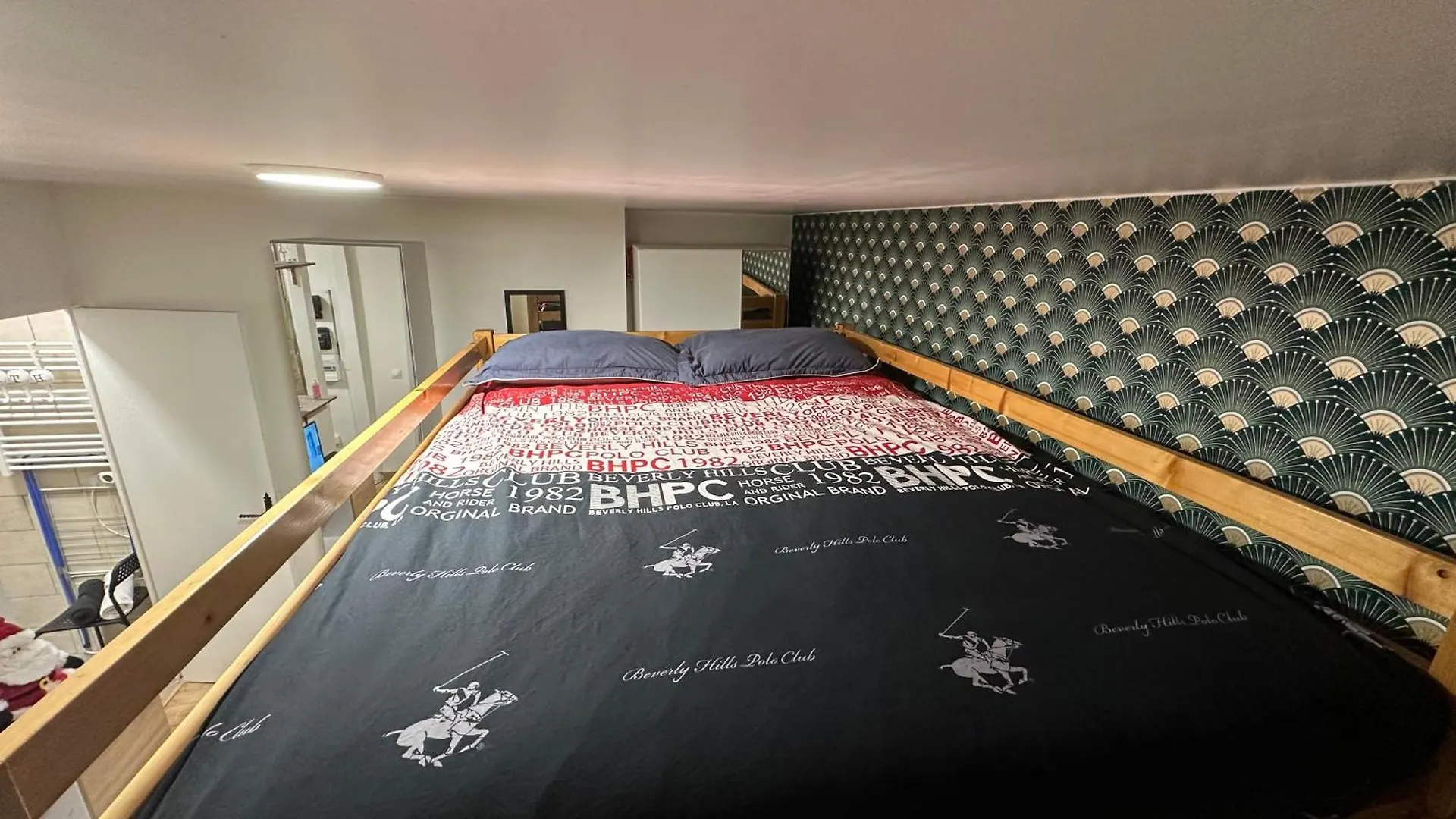 Appartement Studio Equipe, Lumineux A Parijs